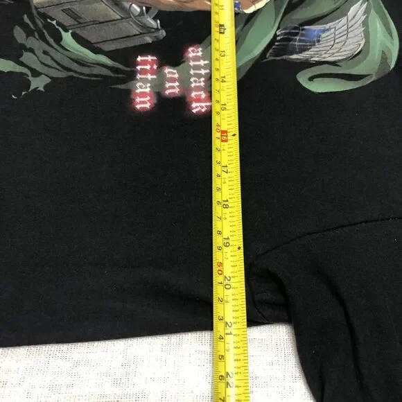 Attack On Titan Shirt Men L Black Captain Levi Season 3 Anime Graphic Tee Fan - Picture 7 of 9